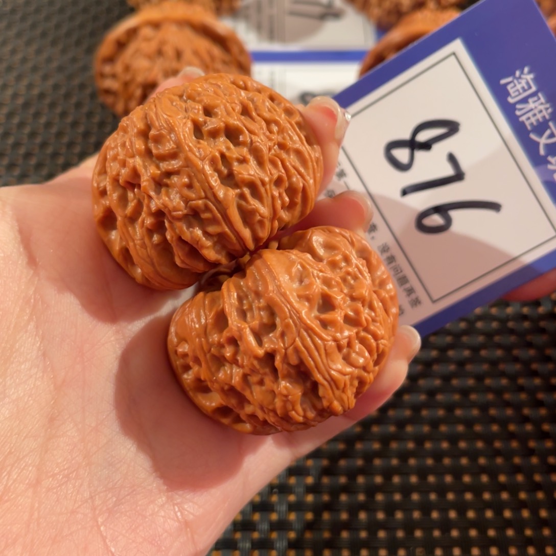 文玩核桃把件876号40尺白狮子