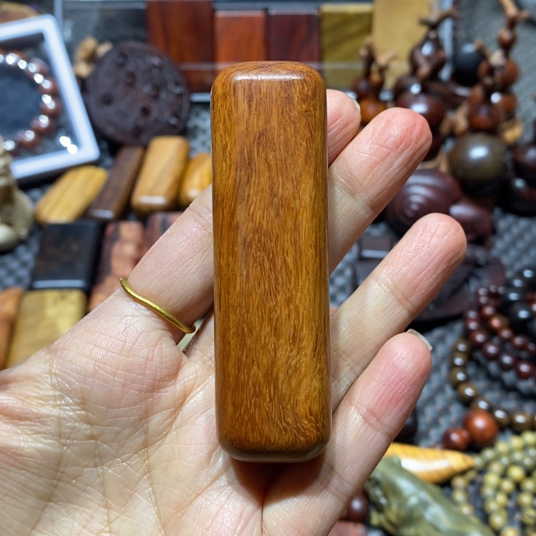 大果紫檀（缅甸花梨）粤***房