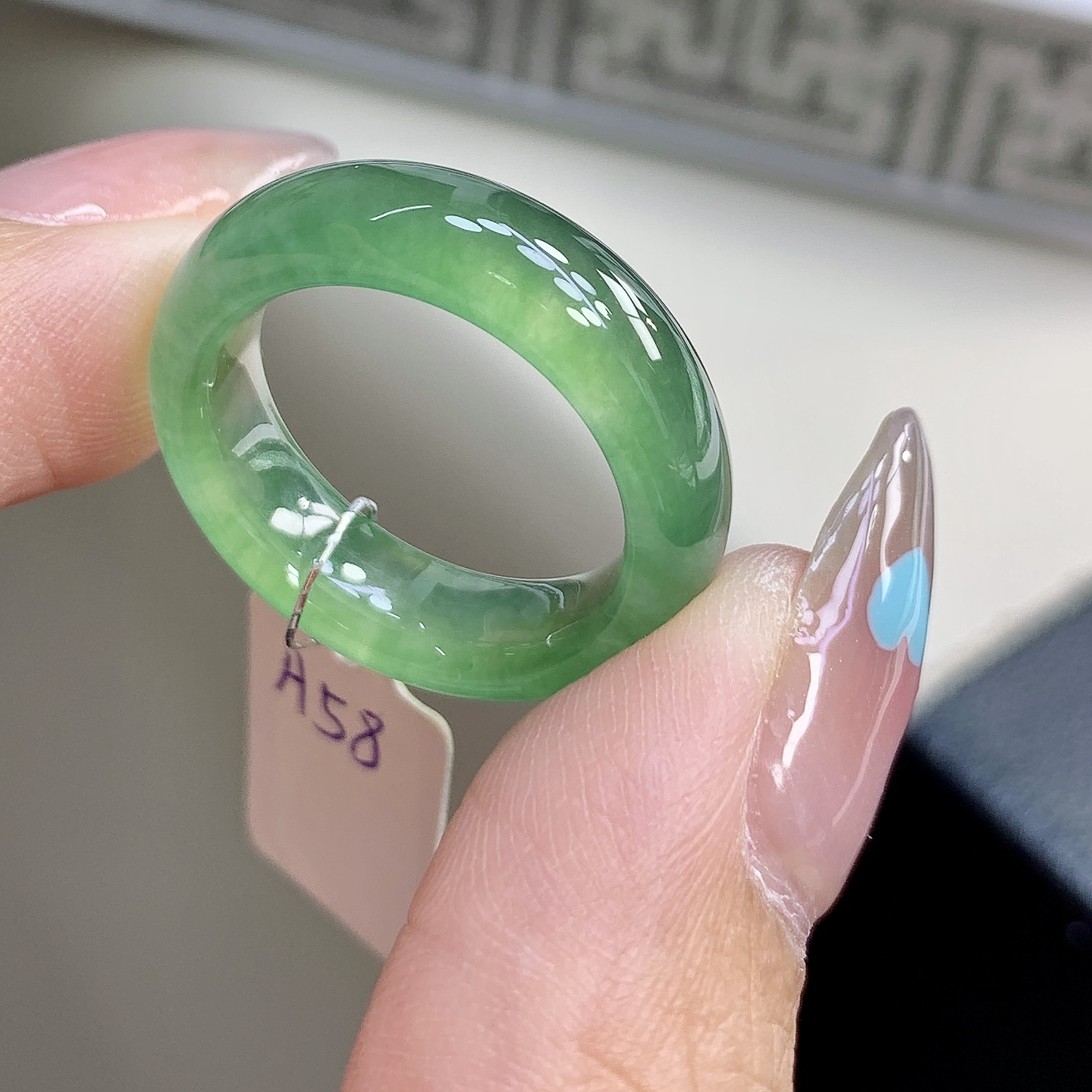 高冰起胶满色满绿缅甸翡翠戒圈 16号17号 冰绿尺寸17.7-6.3-3.9mm