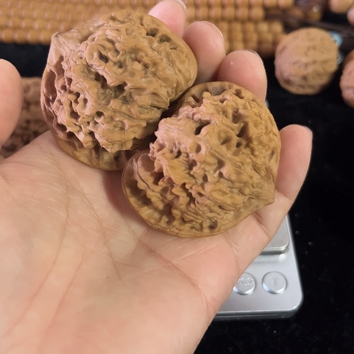 文玩核桃把件51左右微瑕练手官帽，编号0002