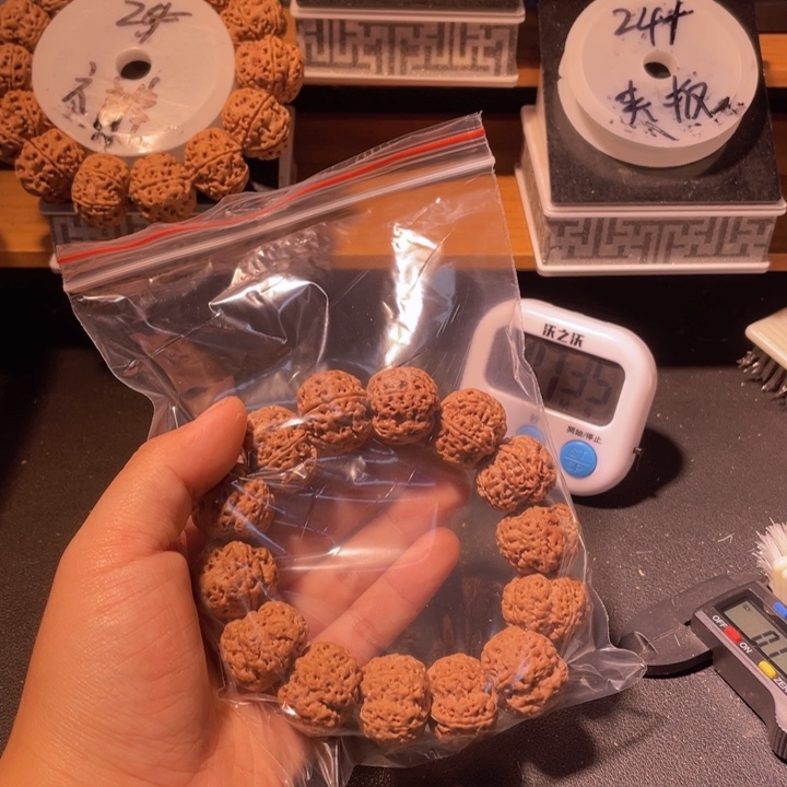 瓦***室金刚菩提手串这个