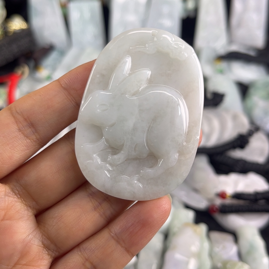 翡翠未镶嵌吊坠(不含链)瑕疵