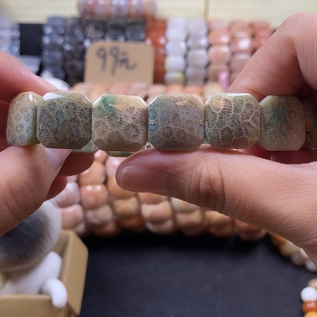 硅化珊瑚（珊瑚玉）未镶嵌手牌小荷叶花 6