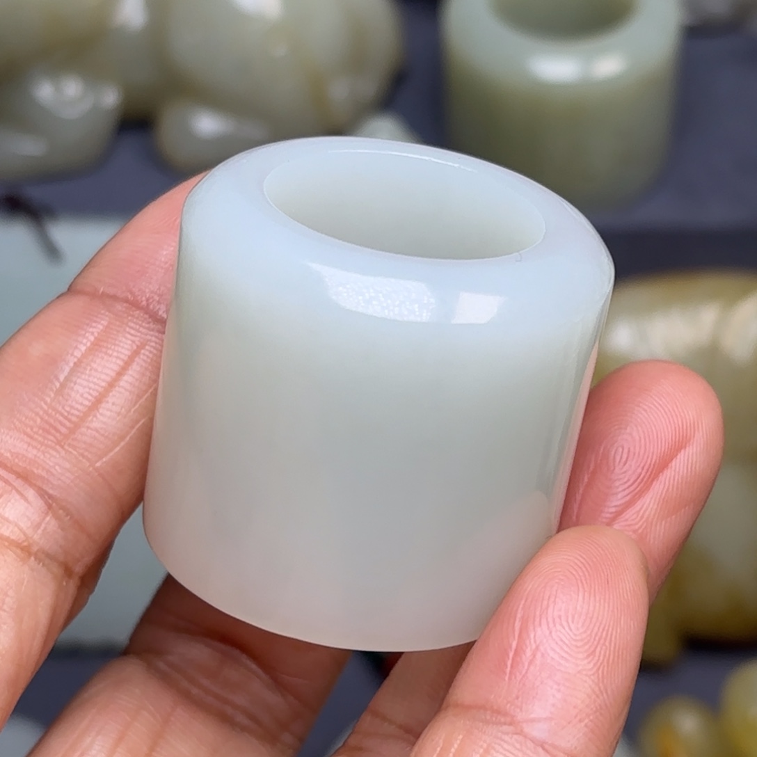 和田玉（糖玉）挂件未镶嵌大**简