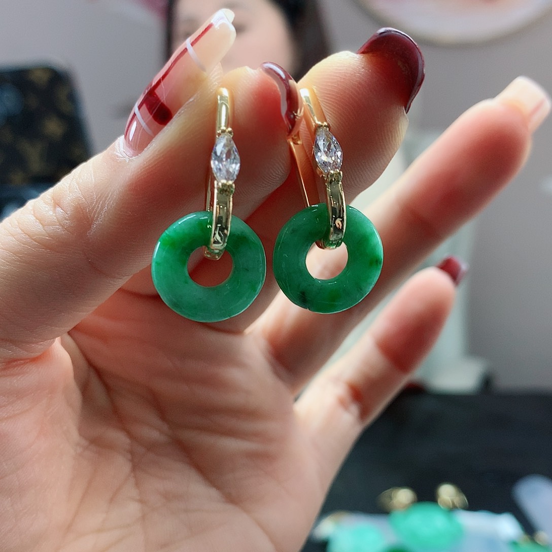 【闪购商品】翡翠耳饰未镶嵌，