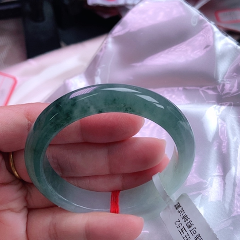 【闪购商品】翡翠手镯未镶嵌，