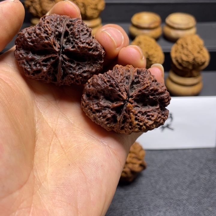 文玩核桃吊坠F老鹰44