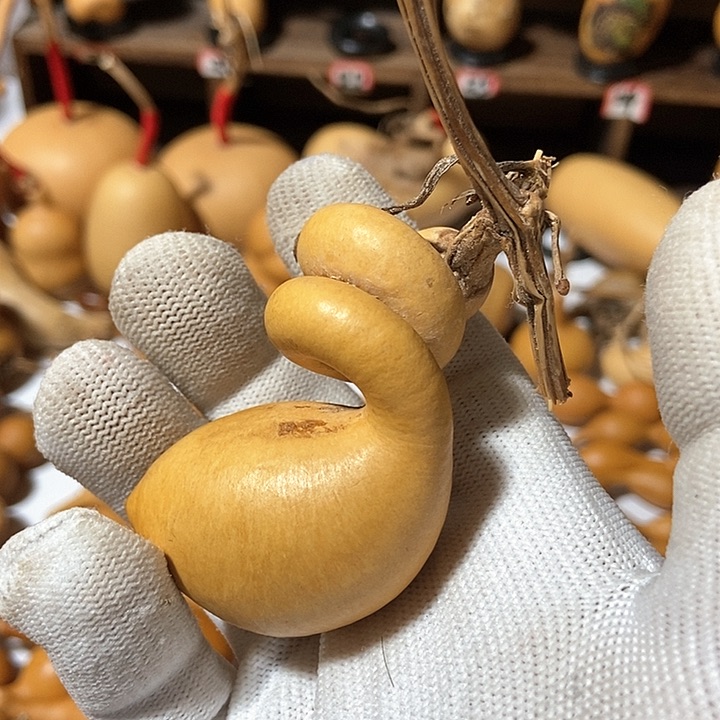 俺***人直播间里的拍品链接