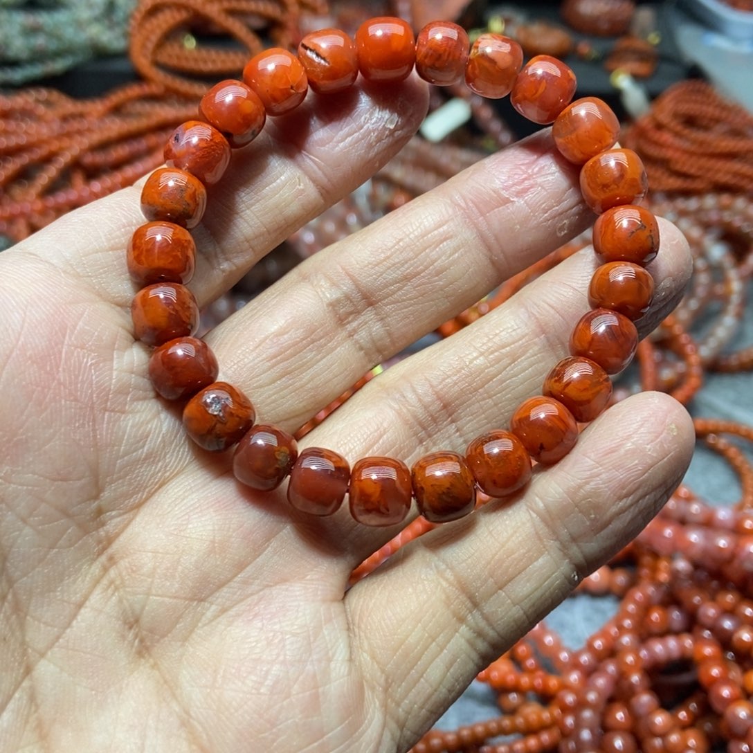 自***的南红玛瑙未镶嵌手串