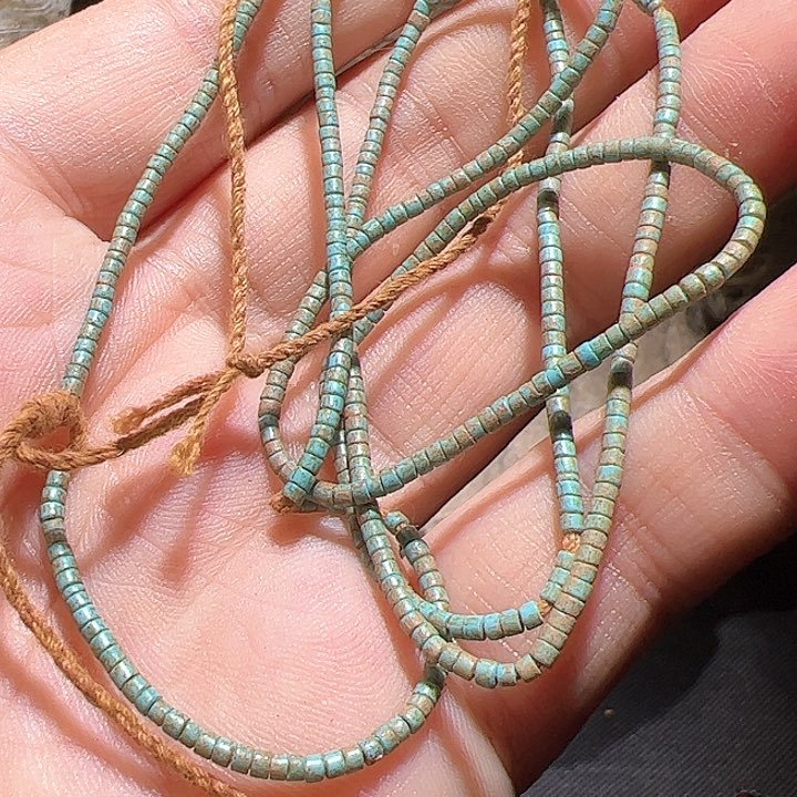 玛瑙/玉髓颈饰合金德**主