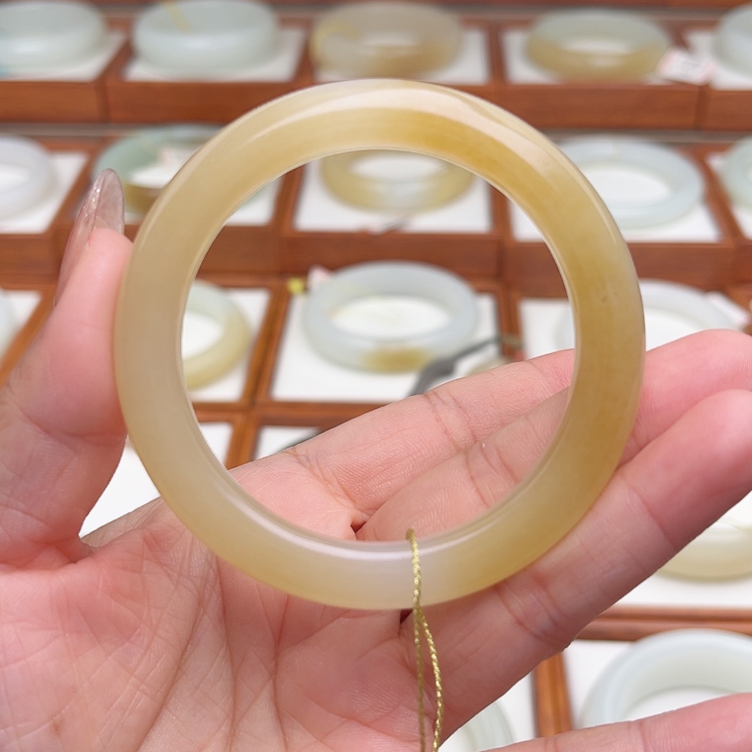 和田玉手镯未镶嵌51.6