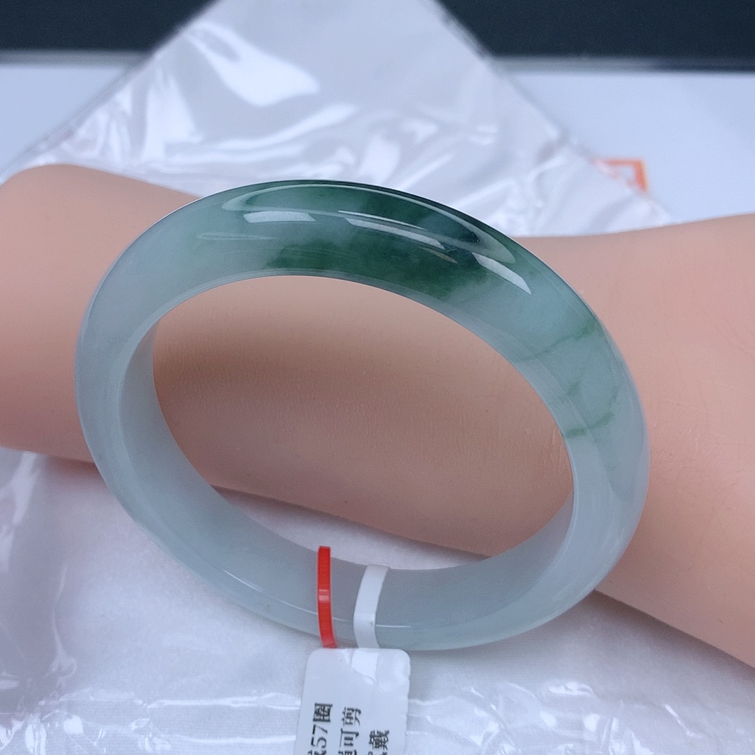 【闪购商品】未镶嵌手镯翡翠，57