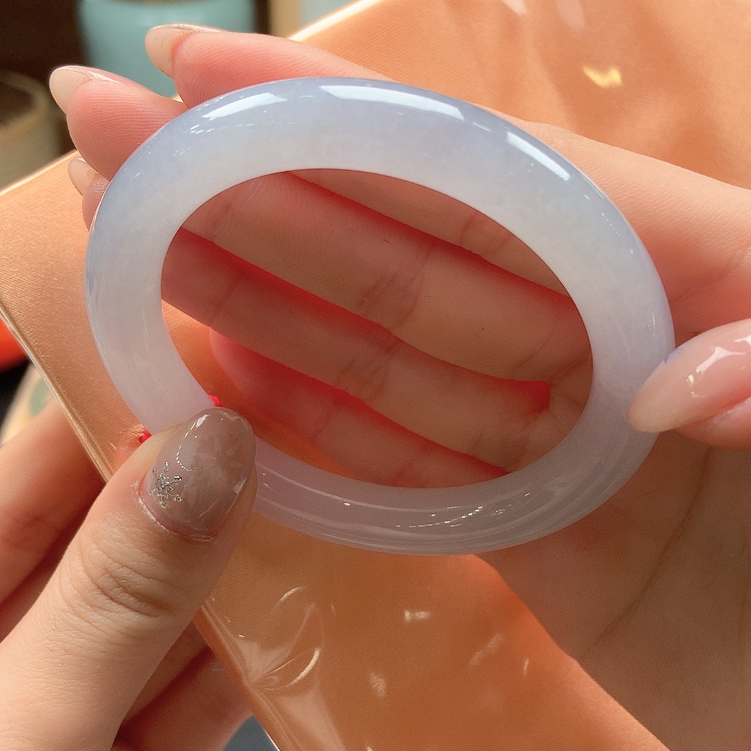 翡翠未镶嵌手镯荔枝果冻肉32号