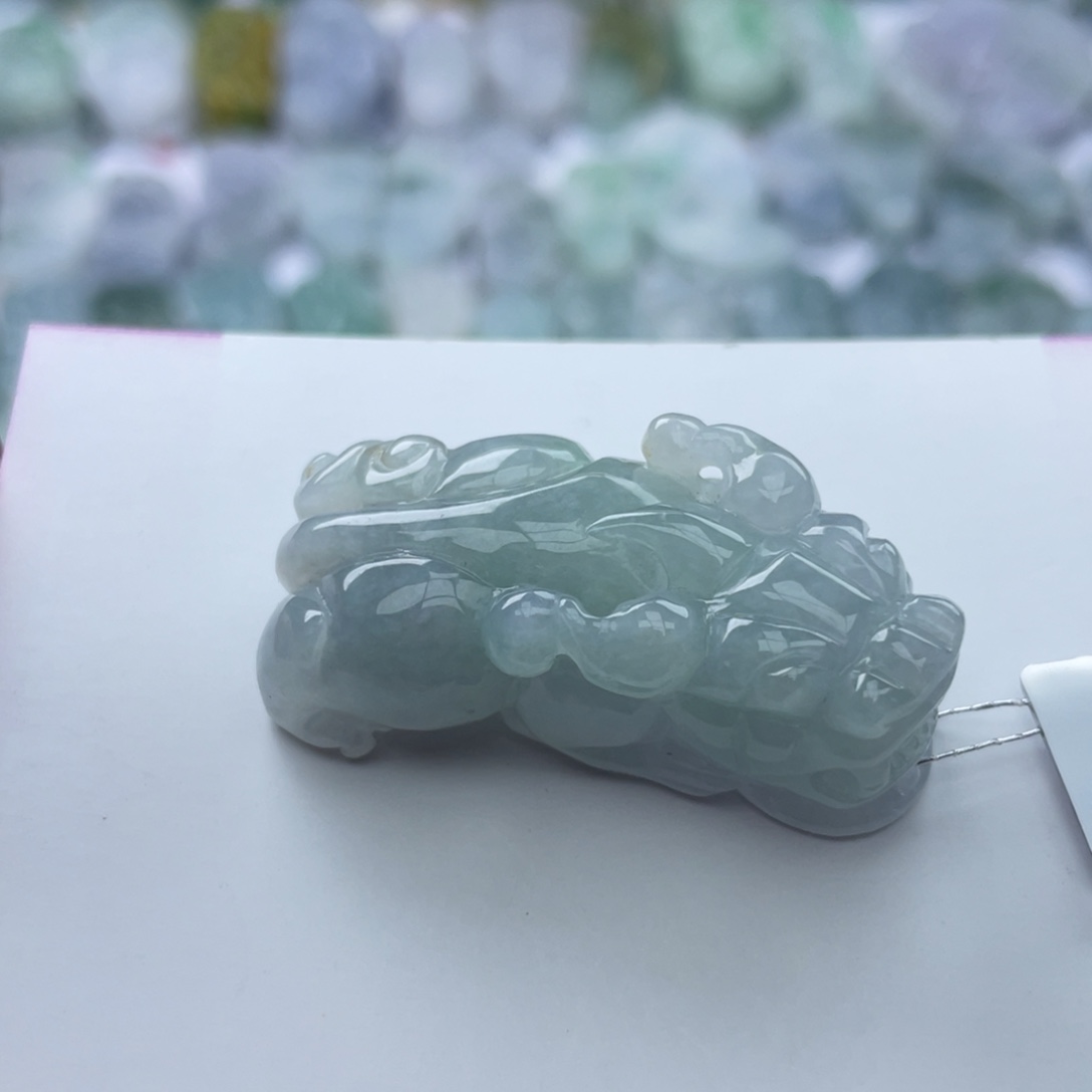 翡翠颈饰未镶嵌貔貅
