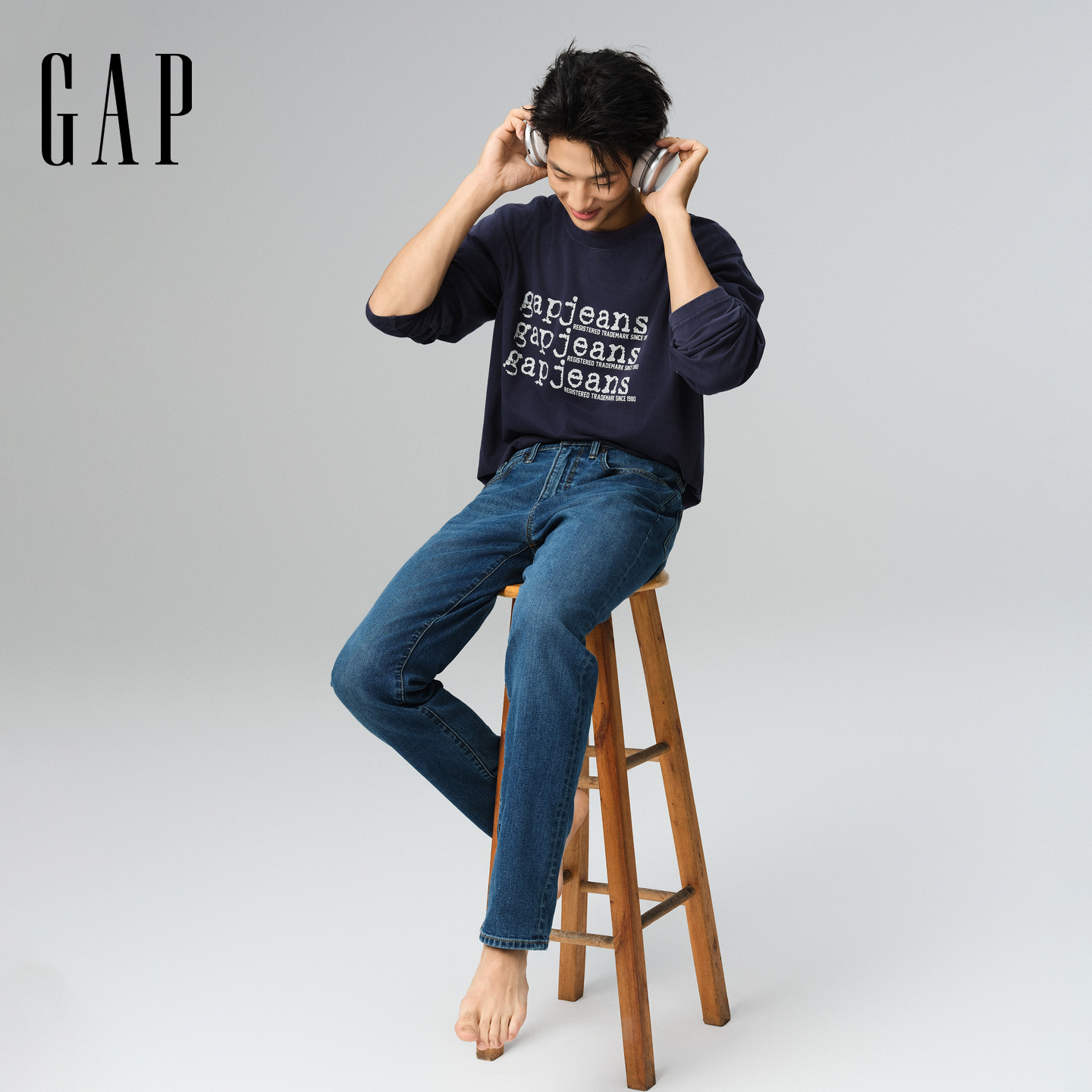 【成毅代言】Gap男女装2025秋季新款印花logo休闲长袖T恤衫788382