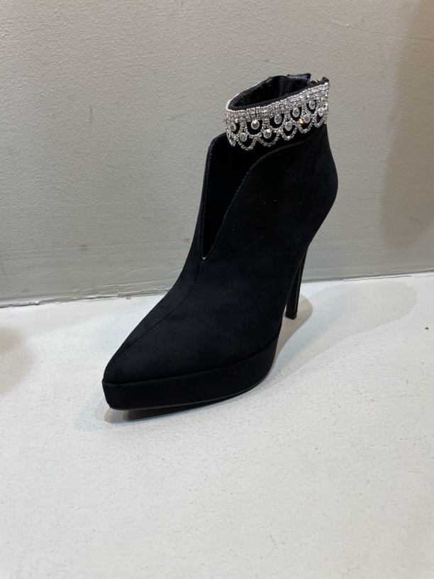 细跟圈钻条防水台高跟鞋尖头气质时尚