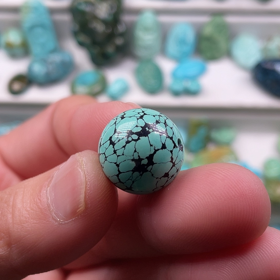 绿松石未镶嵌颈饰