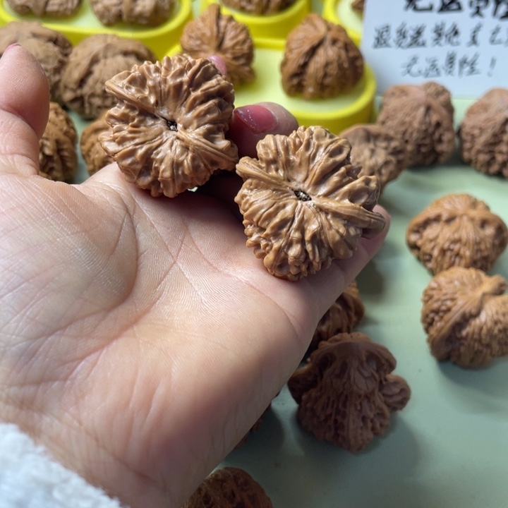 九***月手把件原树核桃葫芦