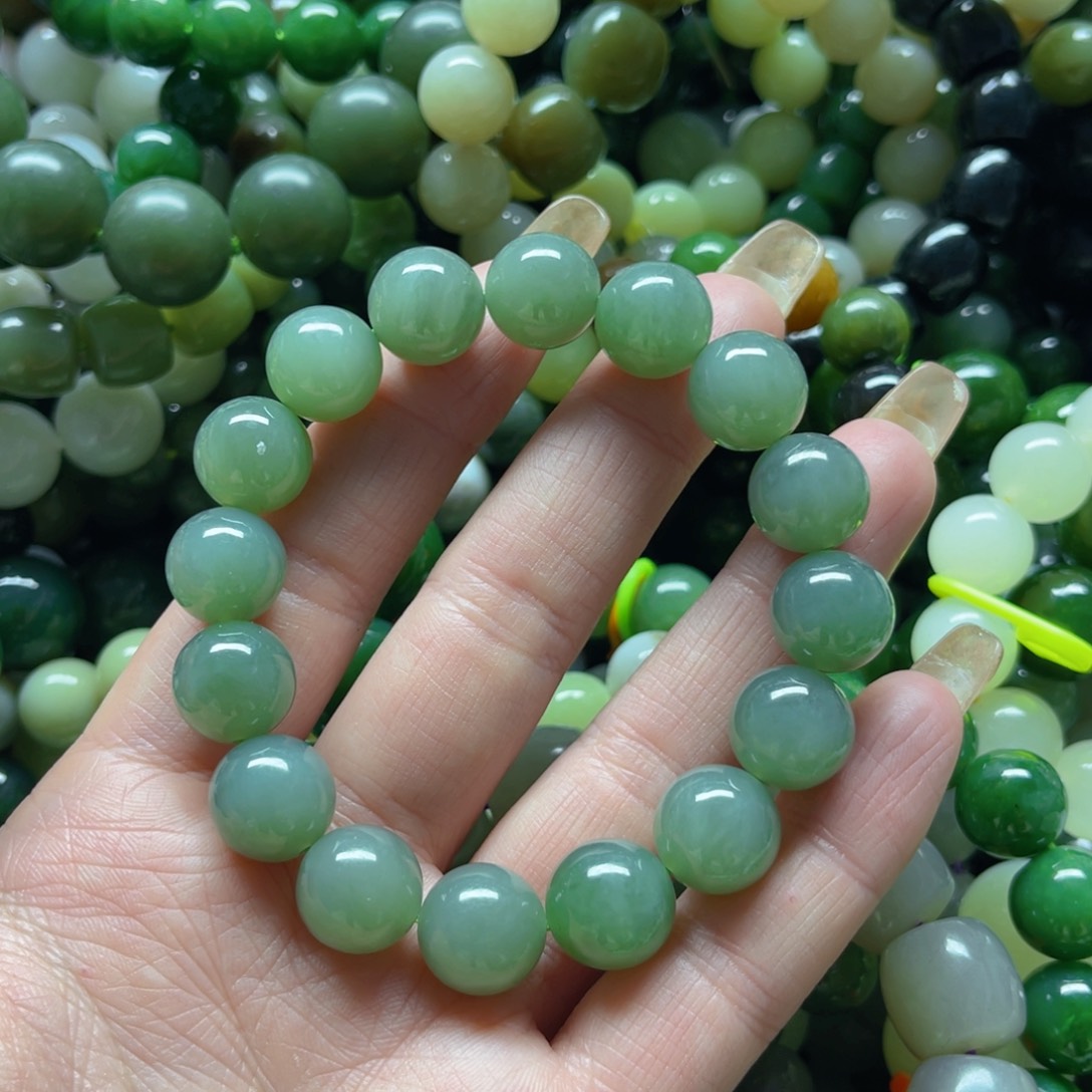 和田玉手串未镶嵌