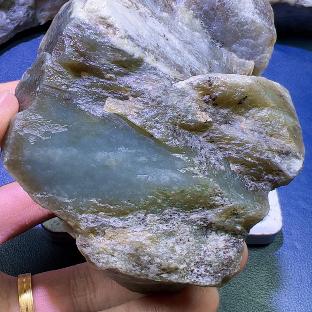 未镶嵌和田玉（糖玉）珠宝半成品