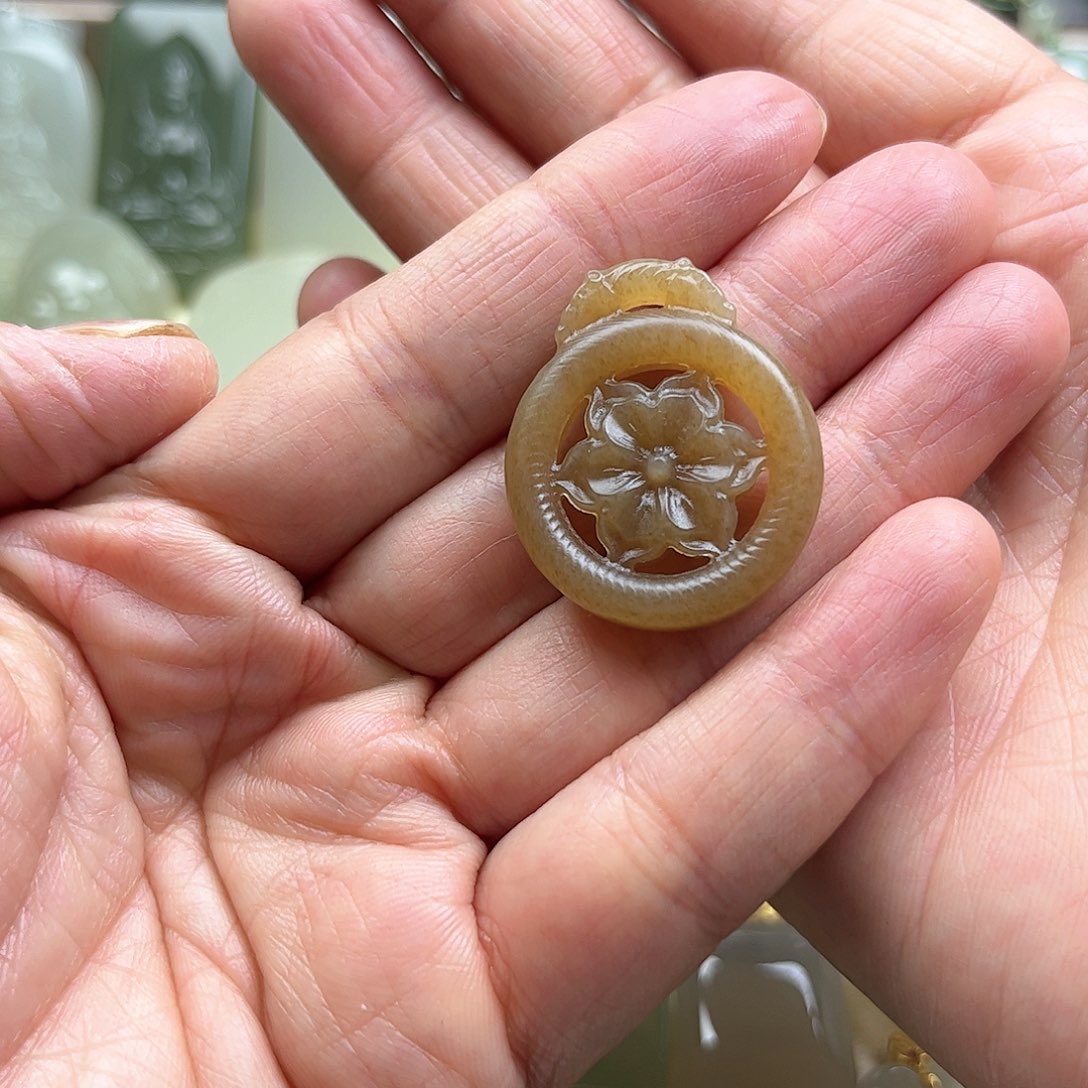 和田玉挂件未镶嵌