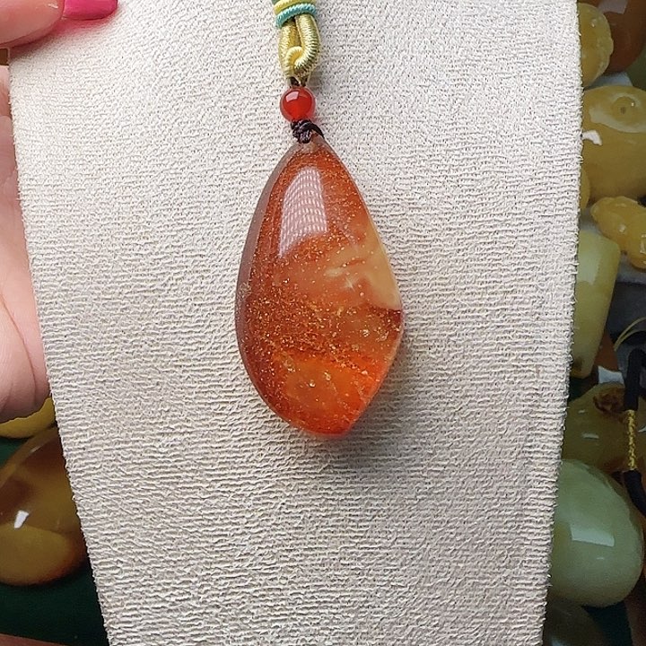 琥珀未镶嵌手链吊坠