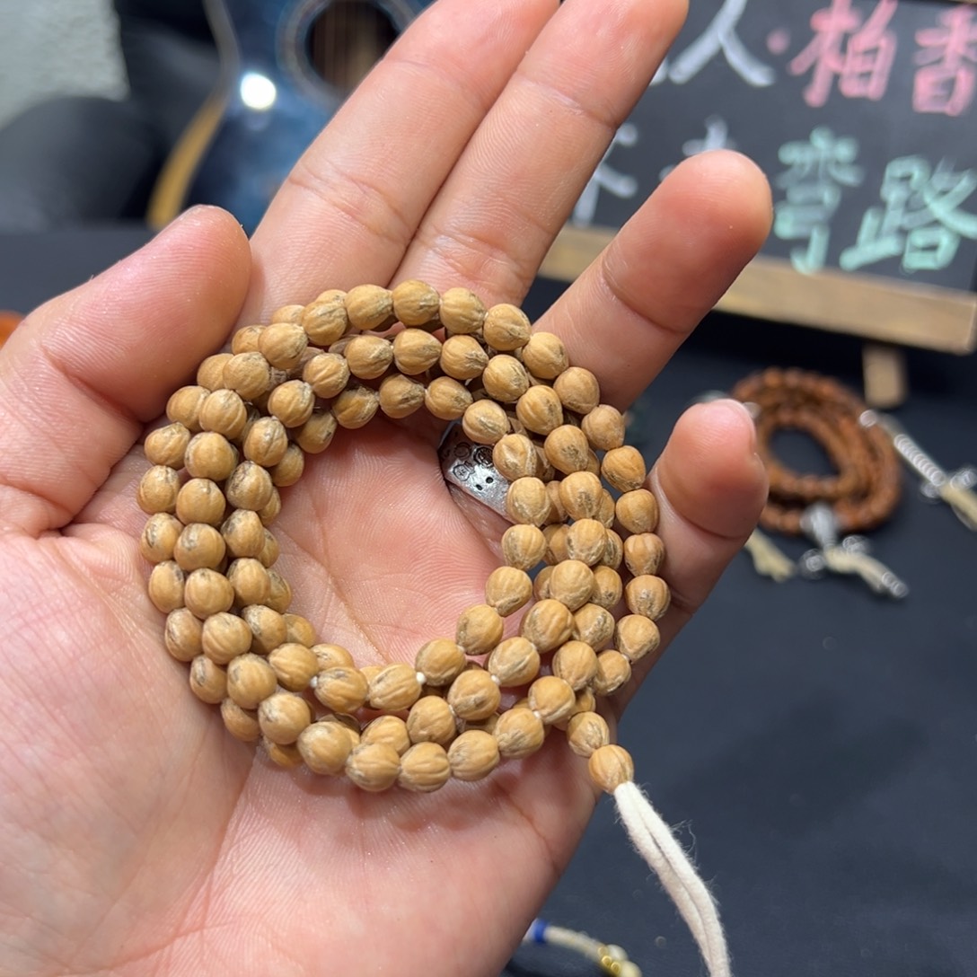 吊坠柏香籽/百香籽B34