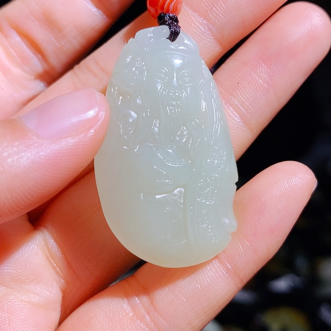 和田玉颈饰未镶嵌