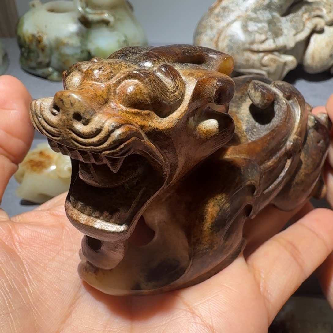 星***^和田玉未镶嵌颈饰