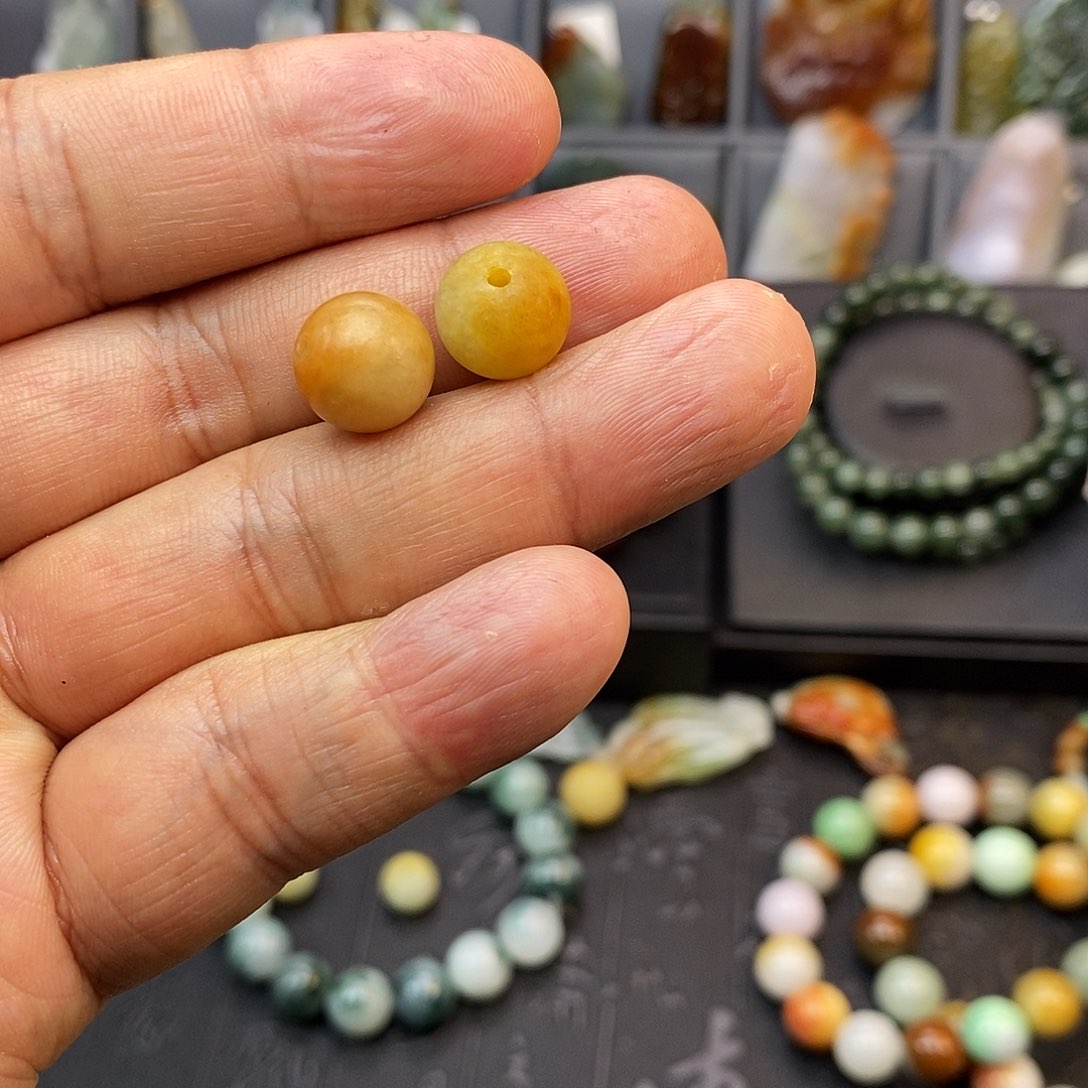 翡翠手串未镶嵌零*?散珠