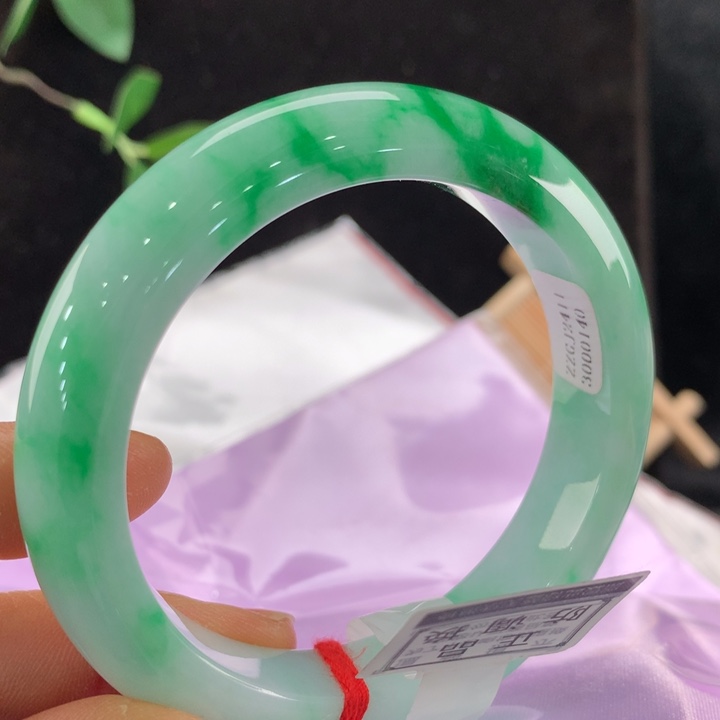 翡翠手镯未镶嵌111-0140