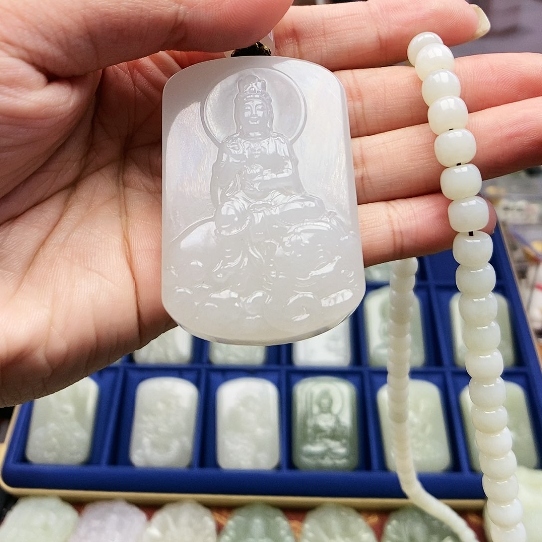 【闪购商品】和田玉颈饰未镶嵌周*生