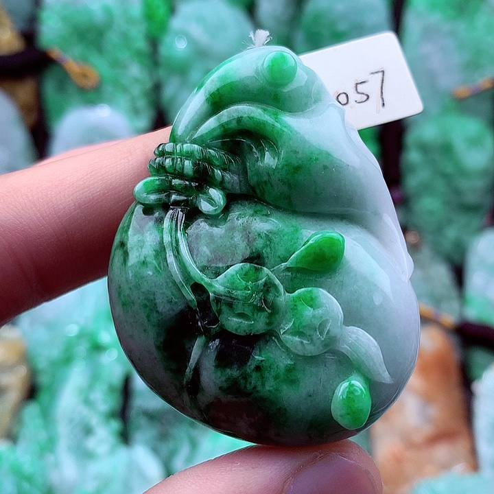 翡翠吊坠(不含链)未镶嵌