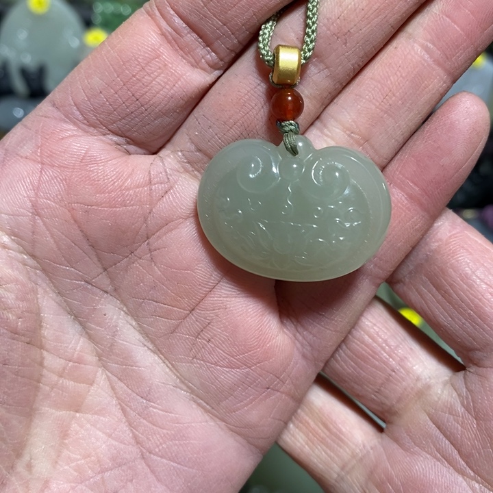 和田玉挂件未镶嵌