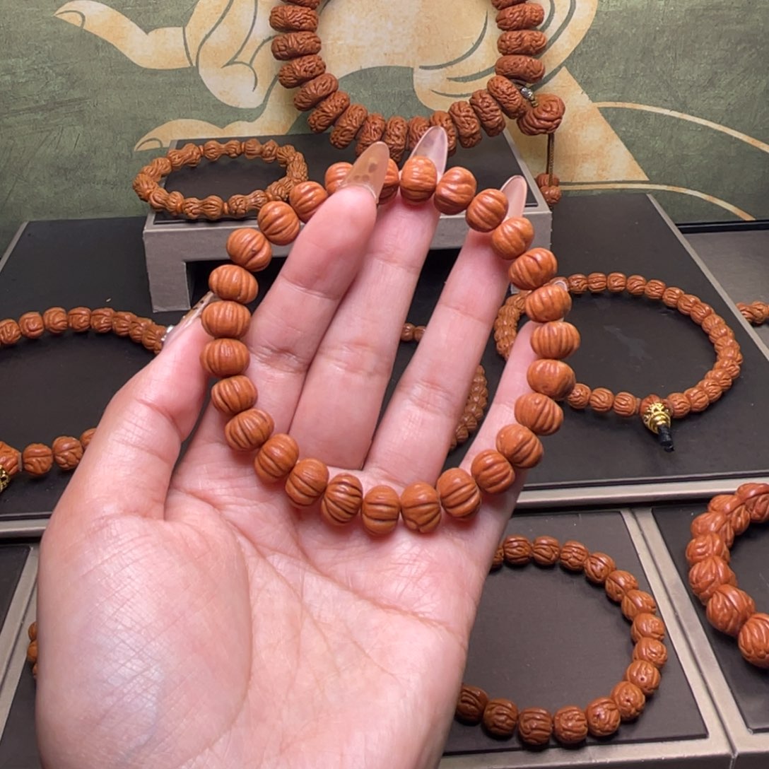 桃核吊坠通天纹手串