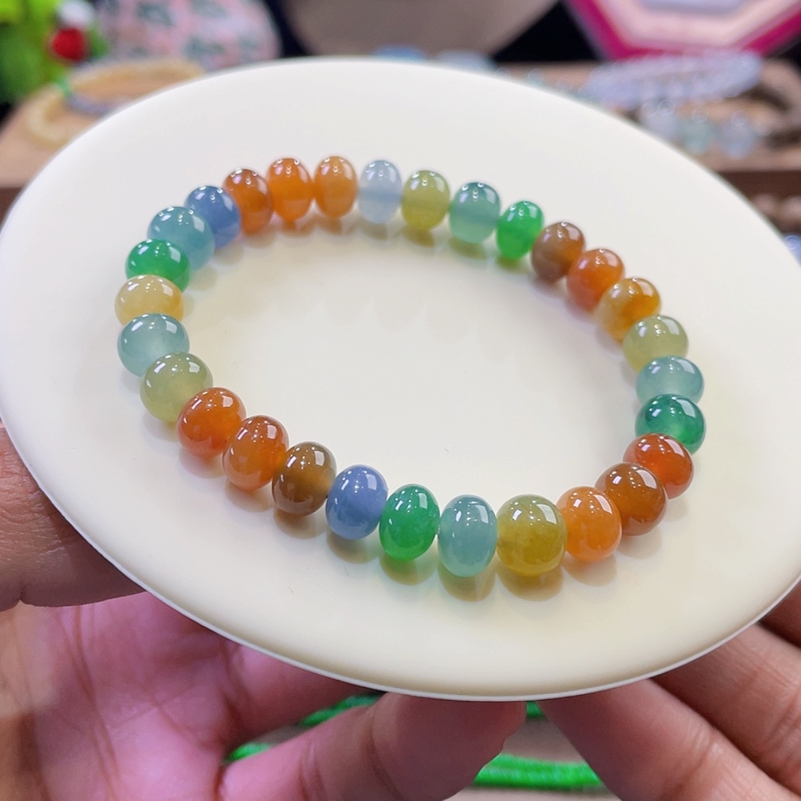 【闪购商品】翡翠颈饰未镶嵌浓彩