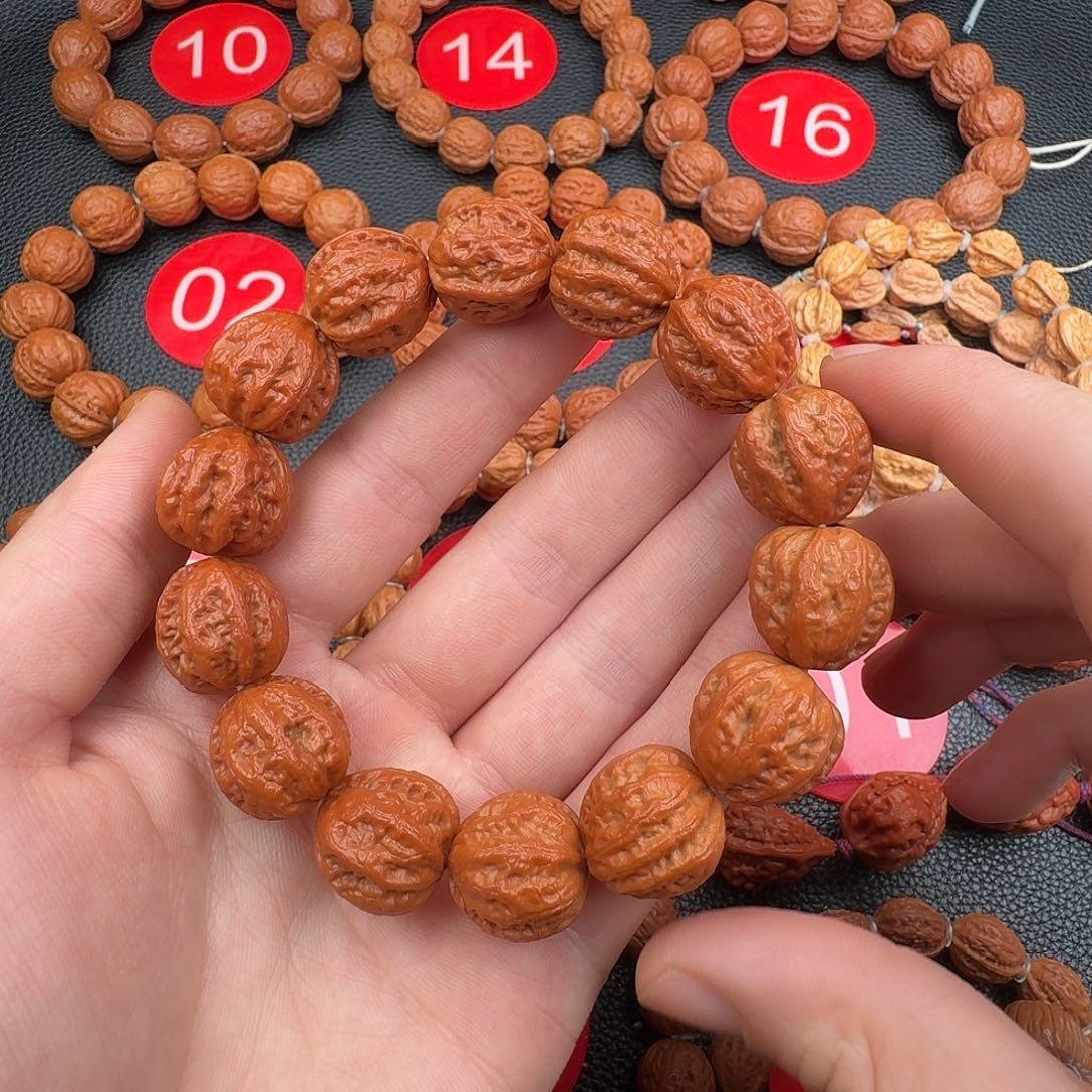 至***渝吊坠文玩核桃京八棱