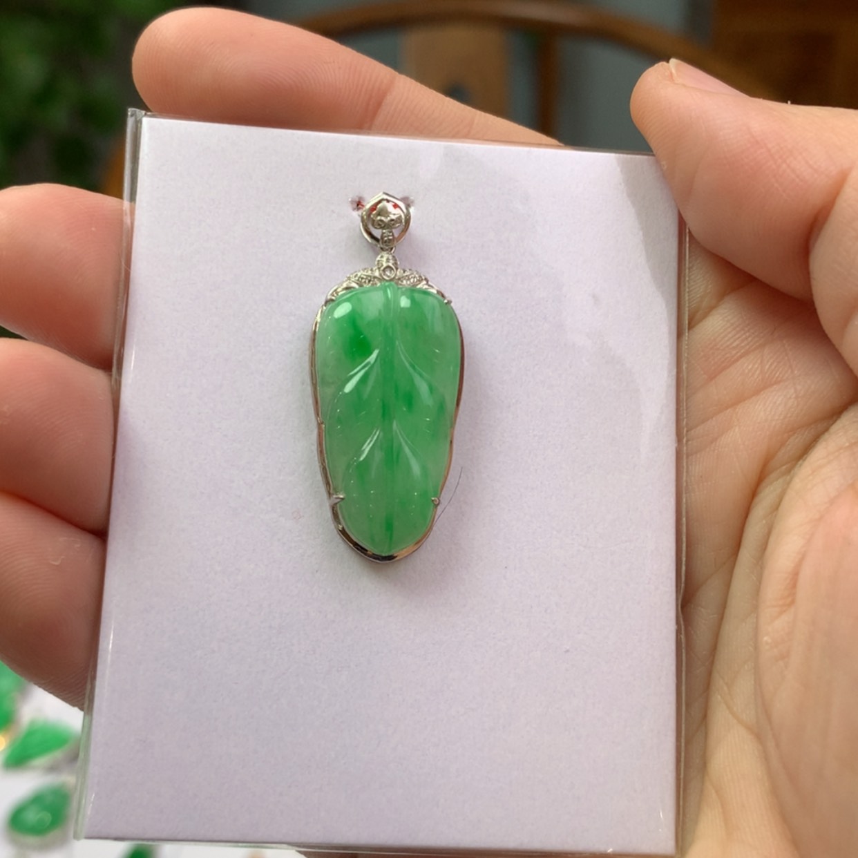 【闪购商品】翡翠颈饰18K金镶嵌翡翠首饰