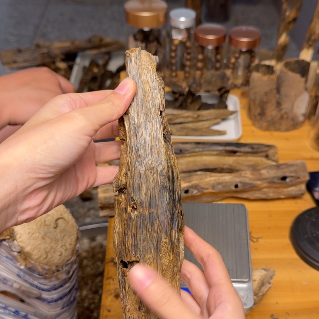 沉香沉香碎屑白棋块料140克