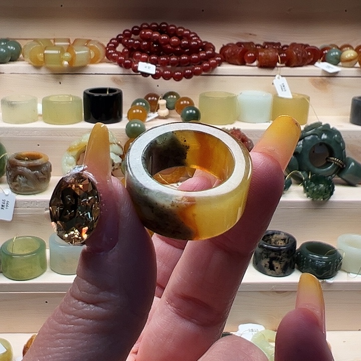 蛇纹石玉戒指未镶嵌没见17