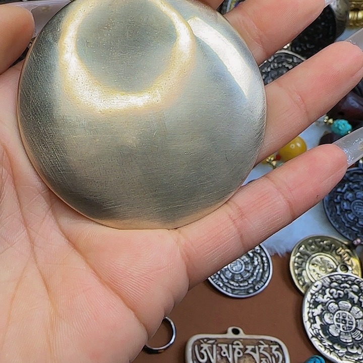 泥塑勾**雨谢谢，扎西德勒