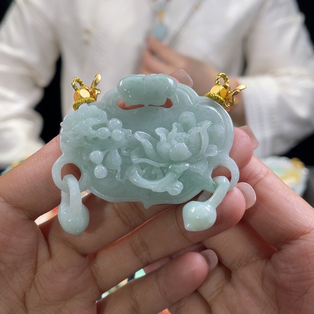 翡翠颈饰未镶嵌代编织