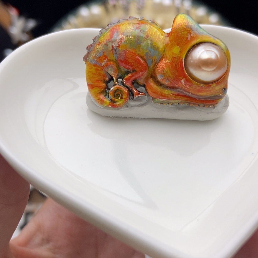 银S925镶嵌画框淡水珍珠彩银变色龙胸针吊坠两用