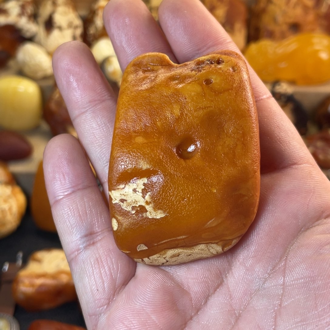 裸石琥珀未镶嵌大****?天然蜜蜡