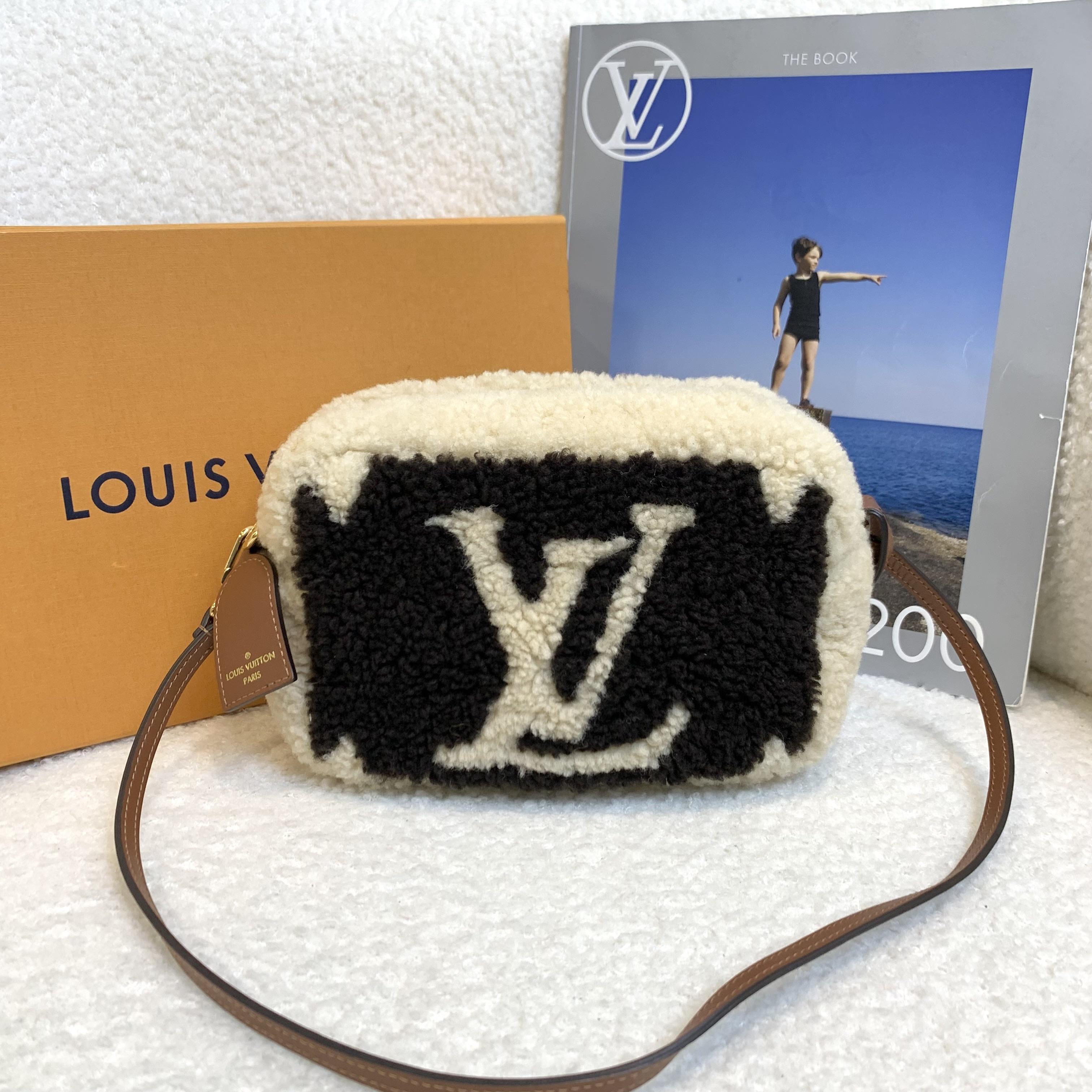 99新 LouisVuitton/路易威登 壹臻楠楠/lv羊羔毛相机包39747555