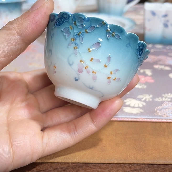 【闪购商品】幽蓝藤雾花口杯哈哈哈
