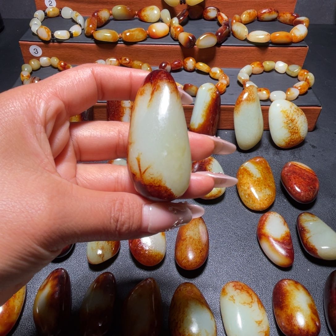 颈饰未镶嵌和田玉东****司