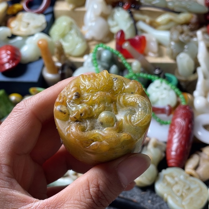 和田玉未镶嵌吊坠(不含链)