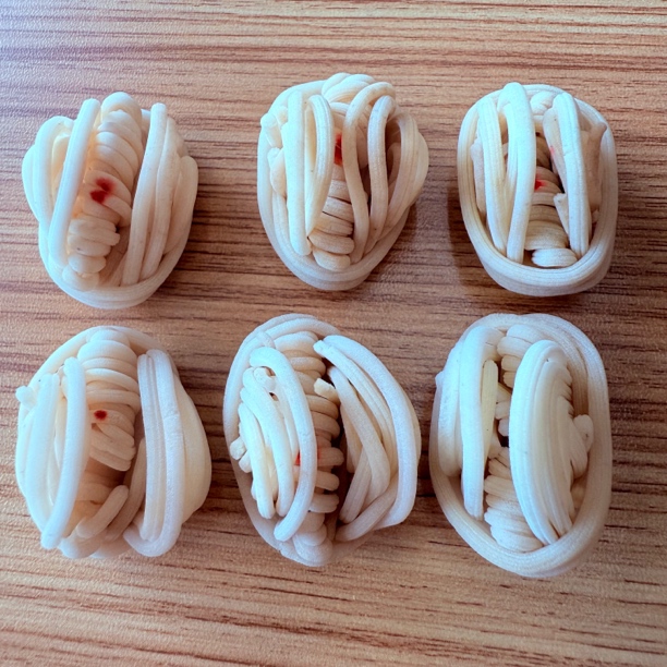 老奶奶手工传统灯草制作灯草宝灯芯草