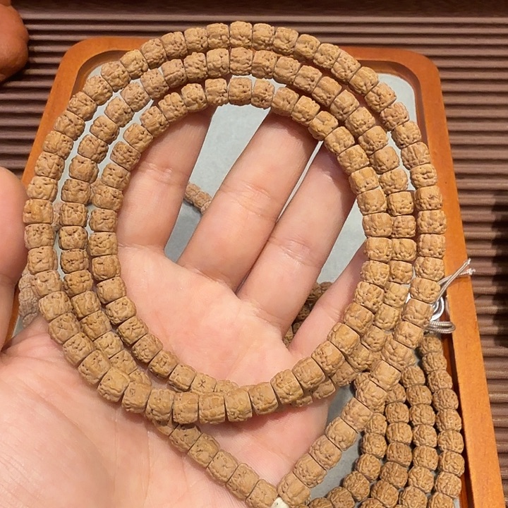 猪***力金刚菩提吊坠五爪金龙